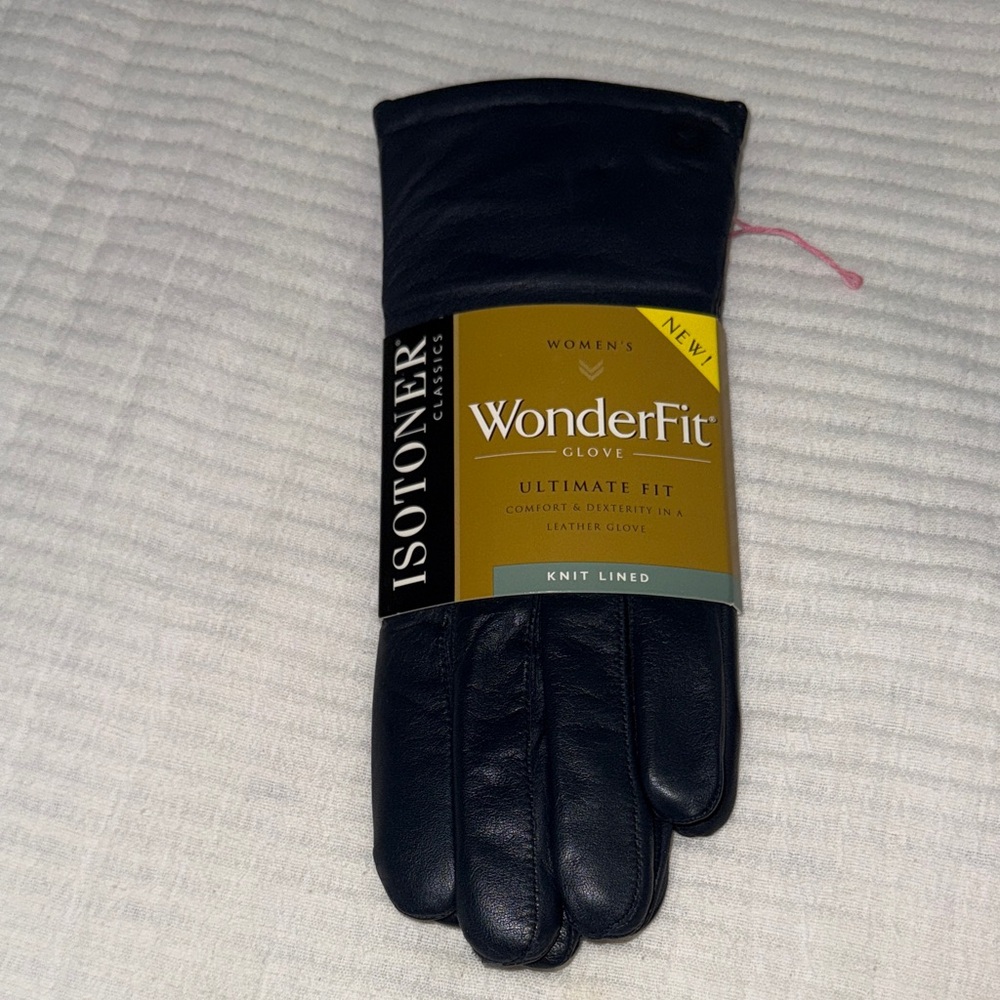 Isotoner Women’s Dark Leather Gloves